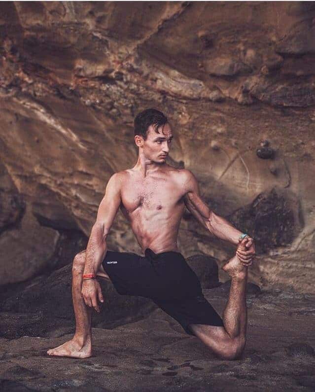 Kevin Hofer yoga